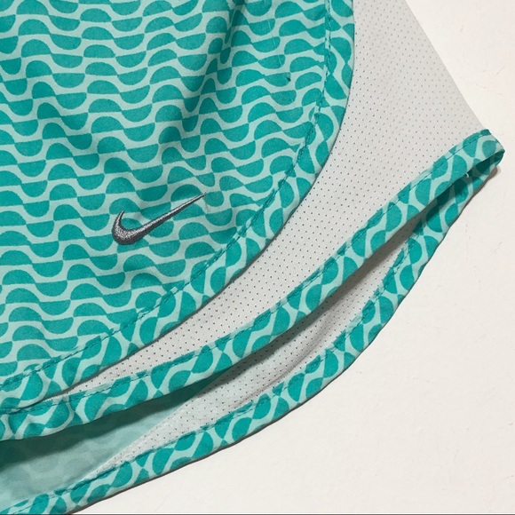 Nike Printed Dri Fit Shorts - Picture 3 of 11